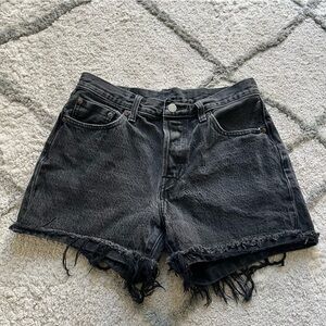 Levi’s 501 denim jean shorts black wash high rise shorts button fly 28